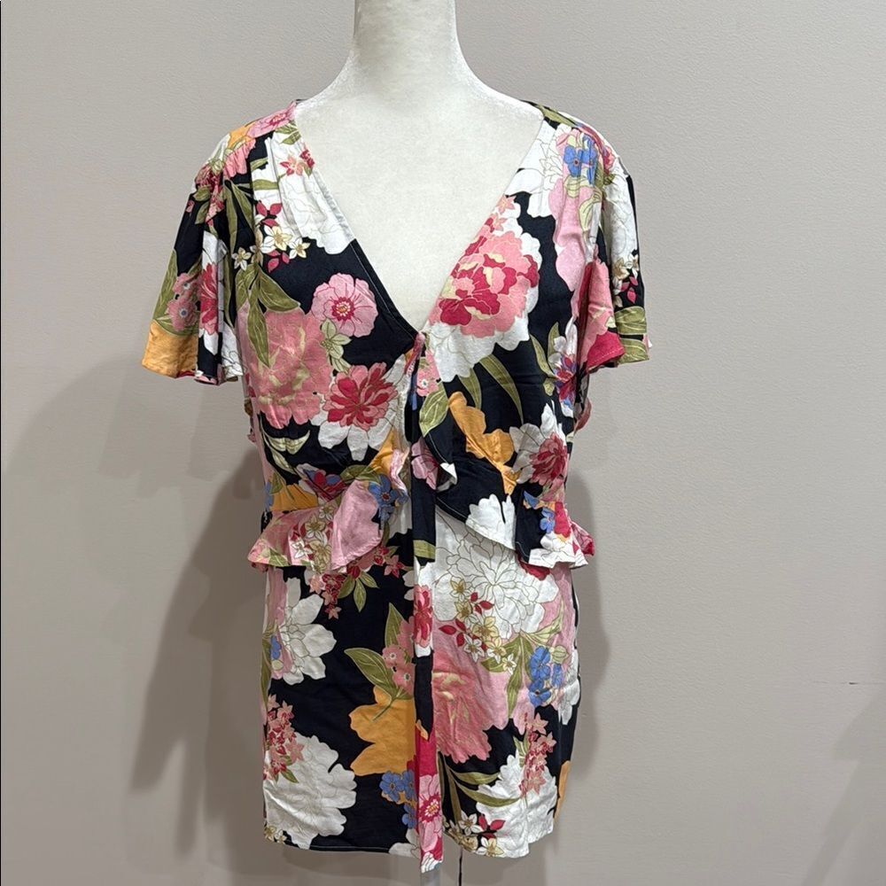 Jessica Simpson Floral Flutter Plus Size  Top 2X